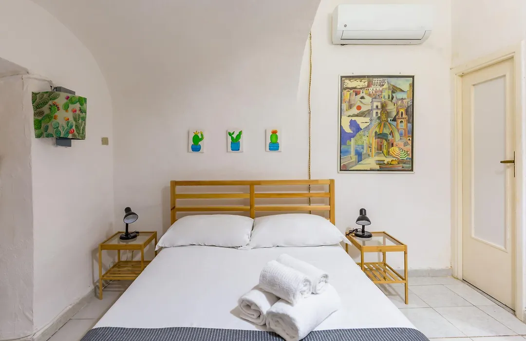 Double Room at Historical Palazzo Spinelli-1